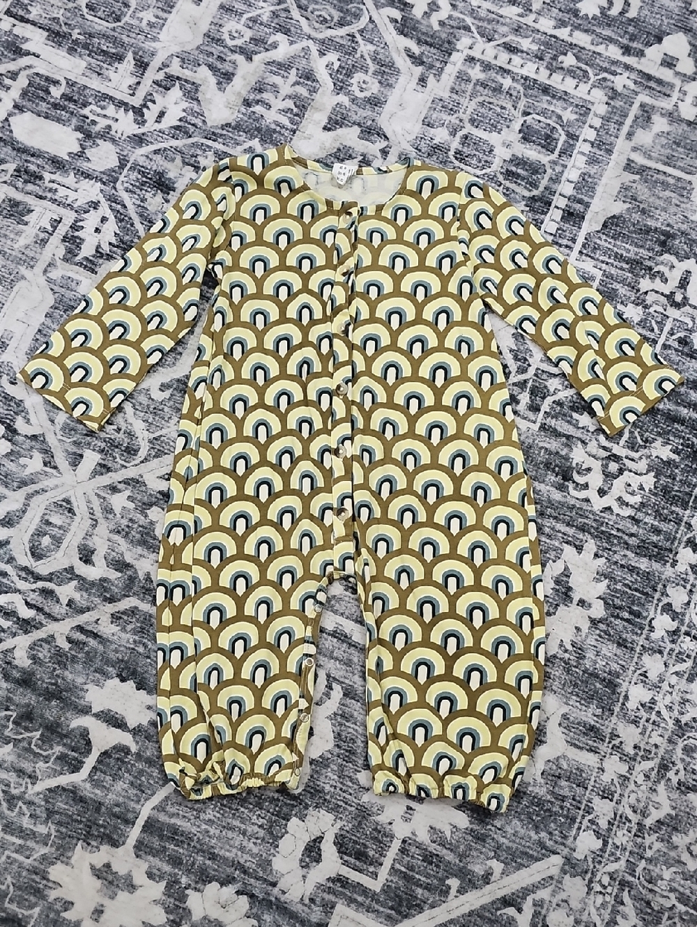 kate quinn Yellow, Olive & White Rainbow Print Romper Size 2T
